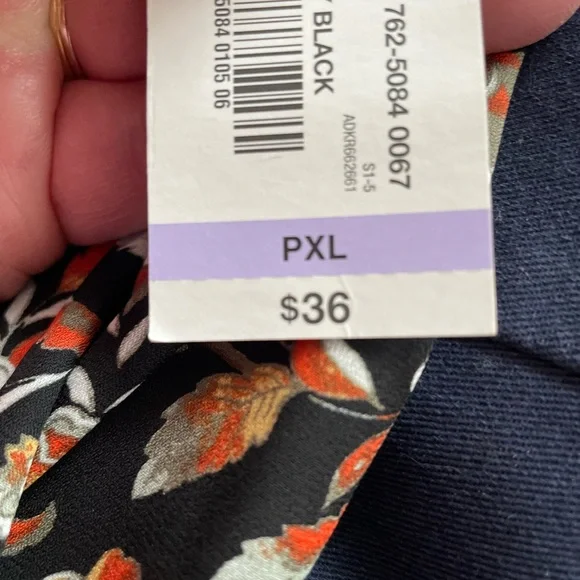 Pull over blouse - Picture 11 of 12